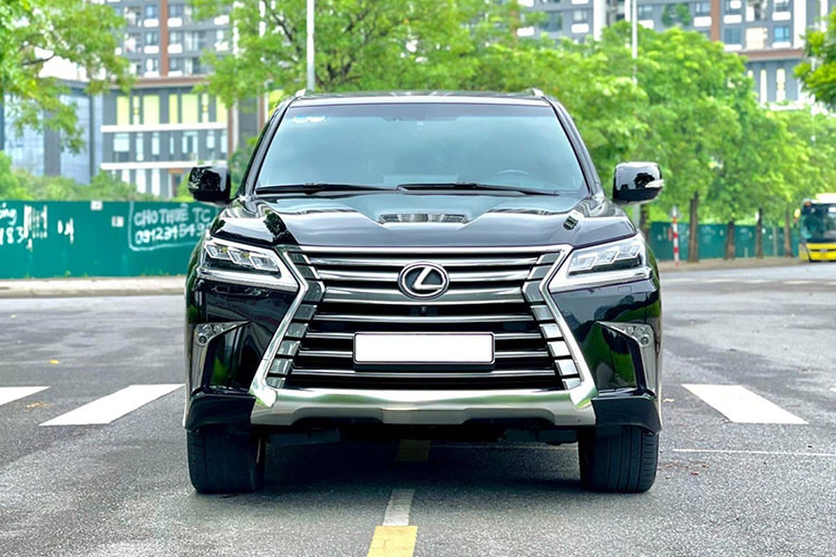 Lexus LX570 dù 6 năm tuổi vẫn có giá hơn 5,2 tỷ đồng tại Hà Nội