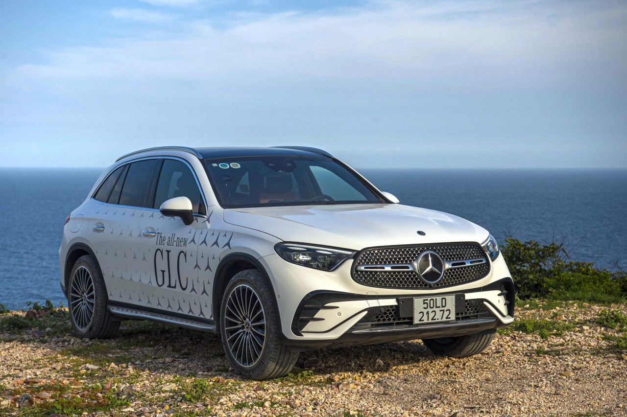 Mercedes-Benz GLC 2023: Có còn là 'gà đẻ trứng vàng' ?