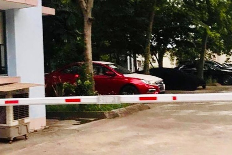 MG5 phiên bản số sàn tại Trung tâm kiểm định khí thải Hà Nội.