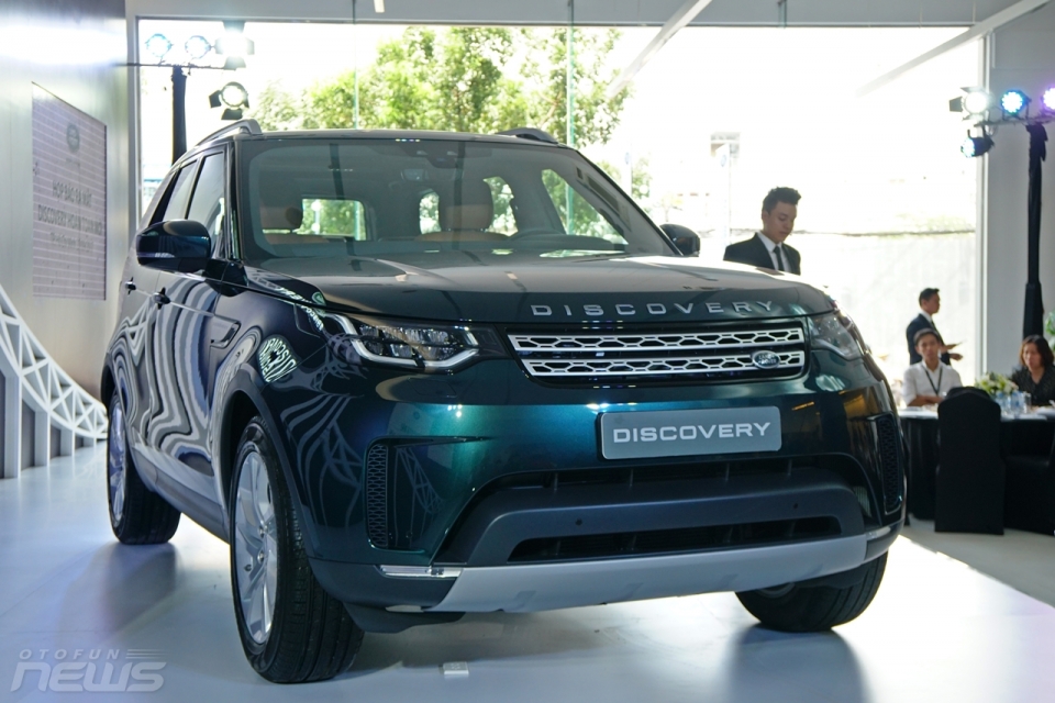 Land Rover Discovery 2017 có mặt tại Việt Nam với giá từ 4 tỷ đồng land rover discovery 2017 co mat tai viet nam voi gia tu 4 ty dong