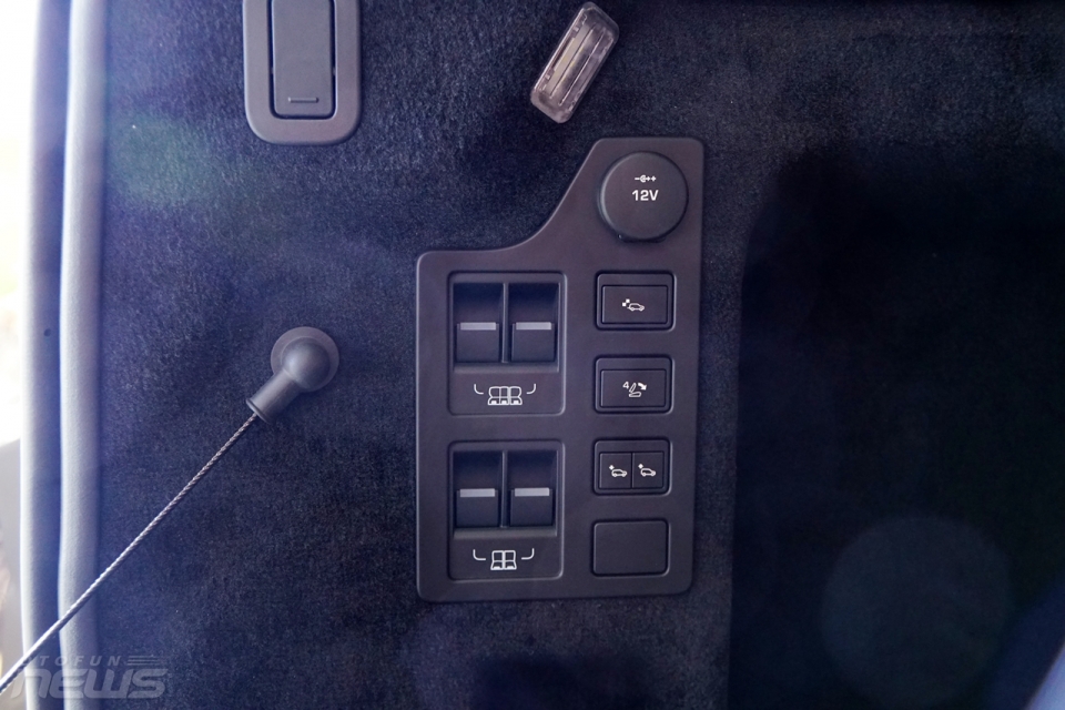 Land Rover Discovery 2017 có mặt tại Việt Nam với giá từ 4 tỷ đồng land rover discovery 2017 co mat tai viet nam voi gia tu 4 ty dong