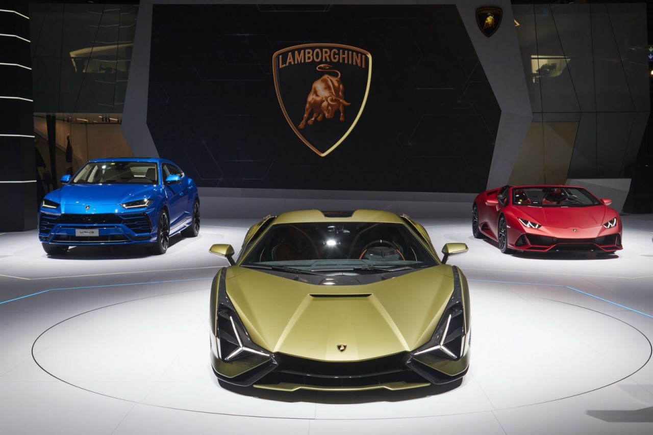 iaa 2019 sieu bo lamborghini sian ra mat gia 221 trieu usd