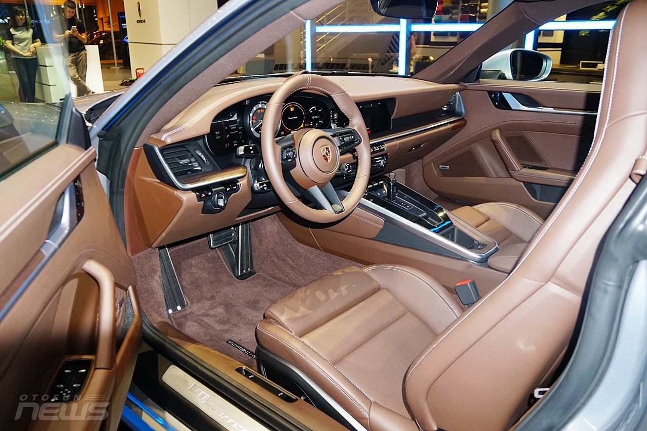 can canh porsche 911 the he moi gia 95 ty dong vua co mat tai viet nam