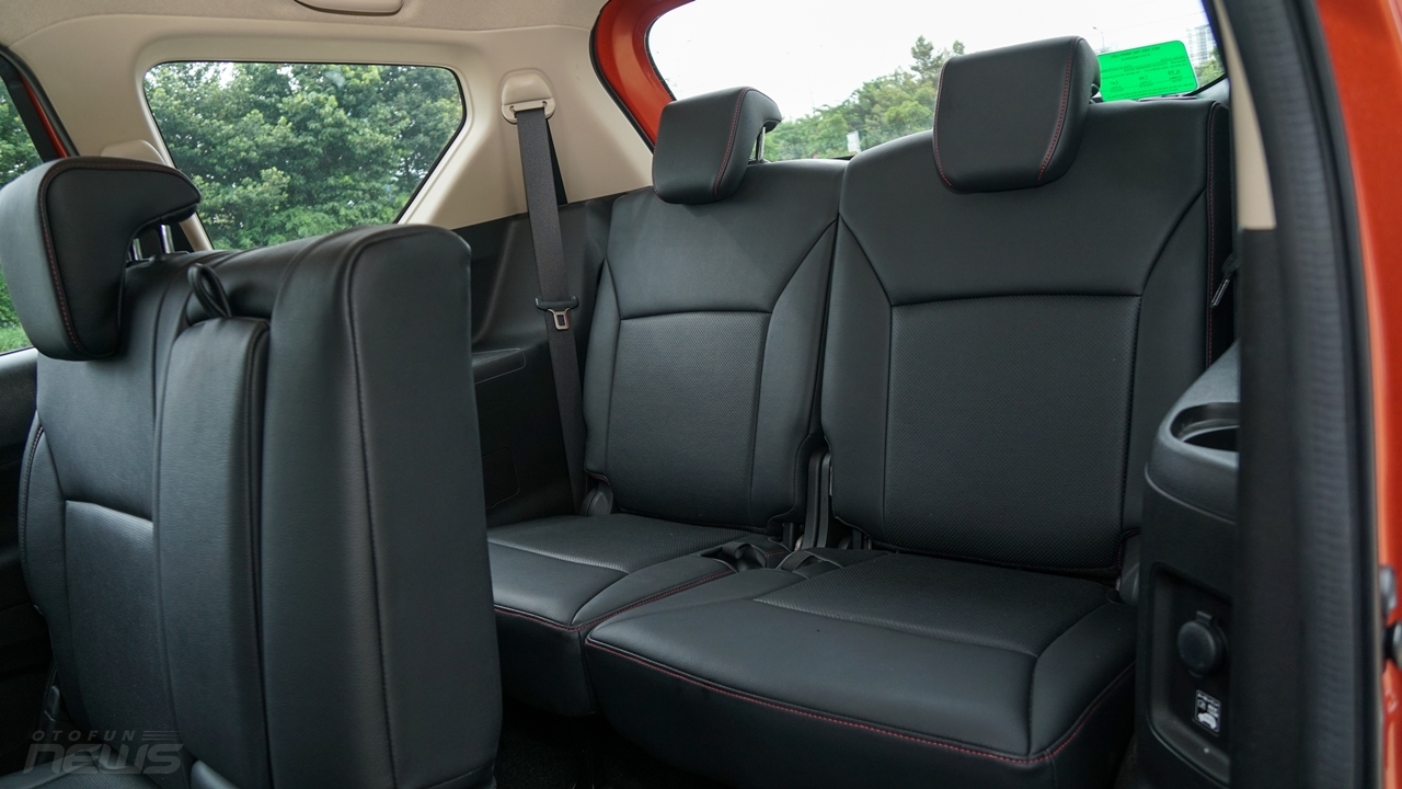 danh gia chi tiet suzuki xl7 mau xe gia dinh dang duoc ua chuong