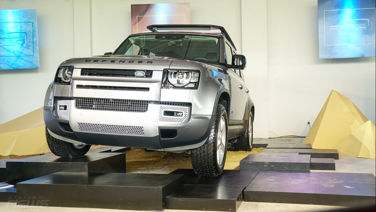 'Huyền Thoại' Land Rover Defender có mặt ở Việt Nam với giá từ 3,8 tỷ đồng