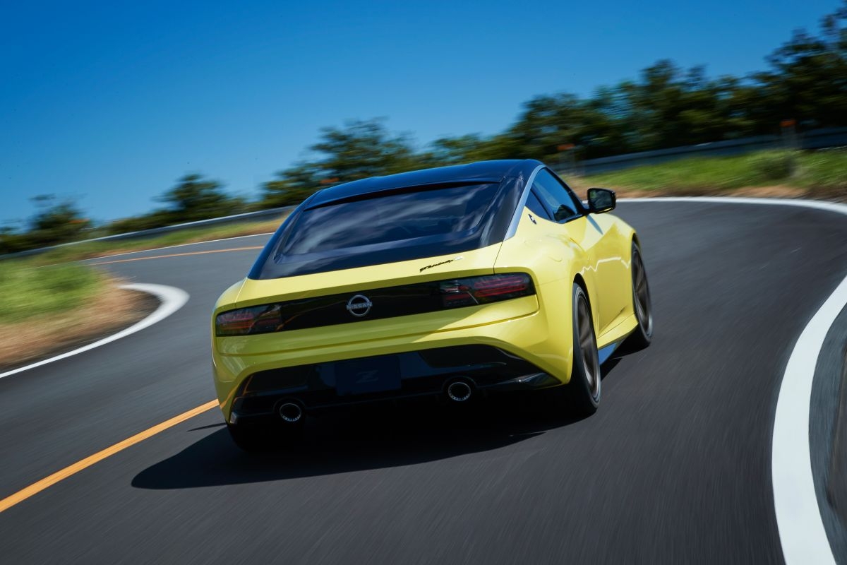 nissan 400z the he moi mang thiet ke tuong tu voi z proto