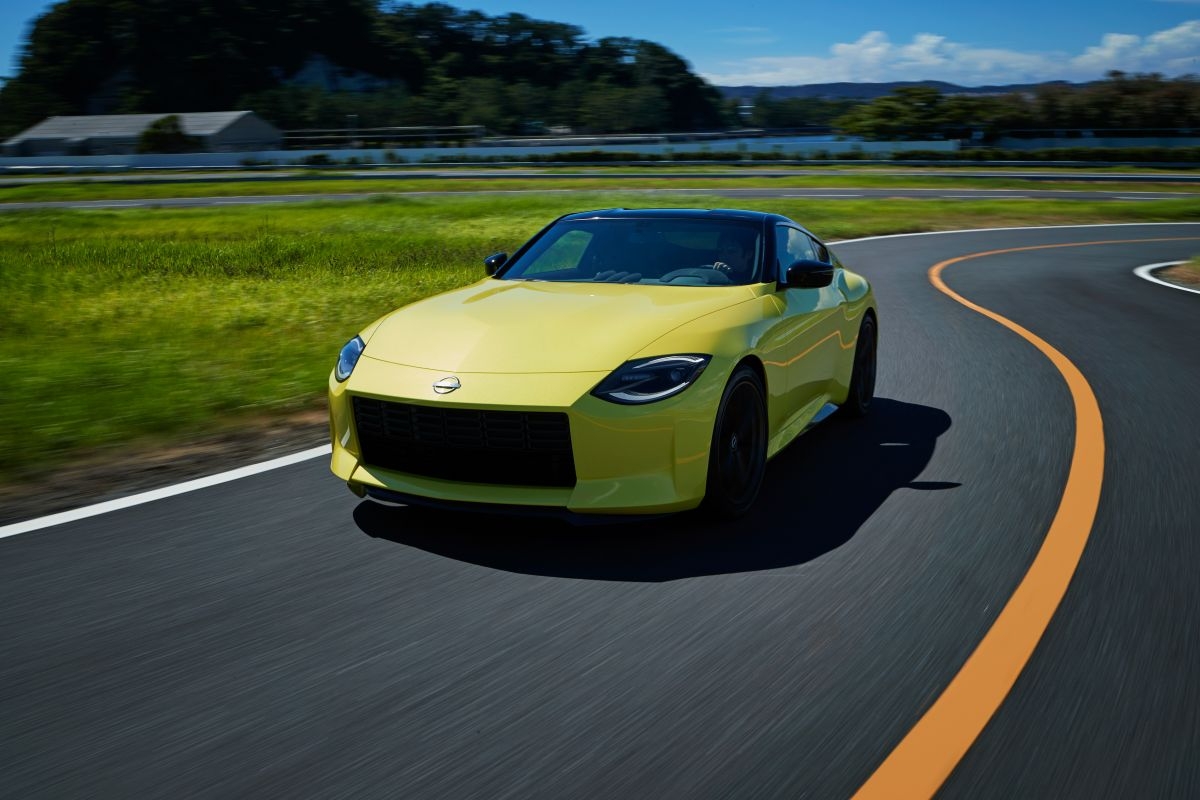 nissan 400z the he moi mang thiet ke tuong tu voi z proto