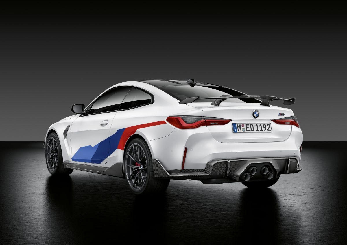 bmw m3 bmw m4 2021 co them goi phu kien m performance