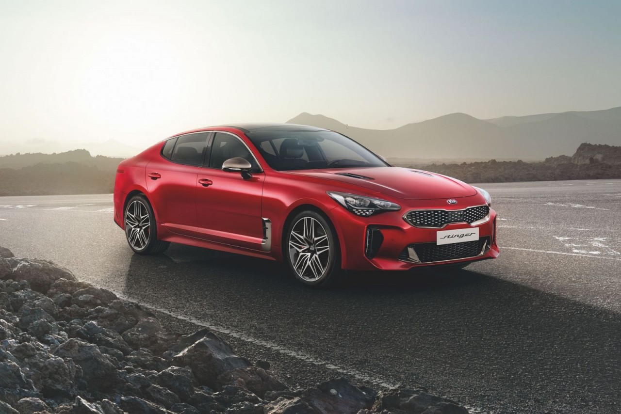 kia stinger 2021co mat tai chau au su dung dong co v6