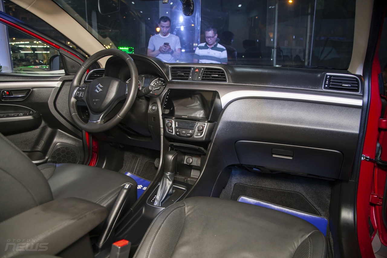 suzuki ciaz 2020 ra mat voi gia 529 trieu dong
