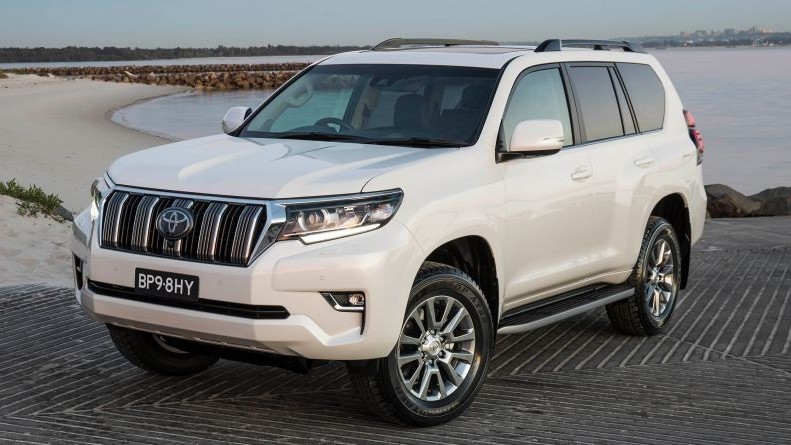 Toyota Land Cruiser Prado 2021 sắp được bán tại Việt Nam