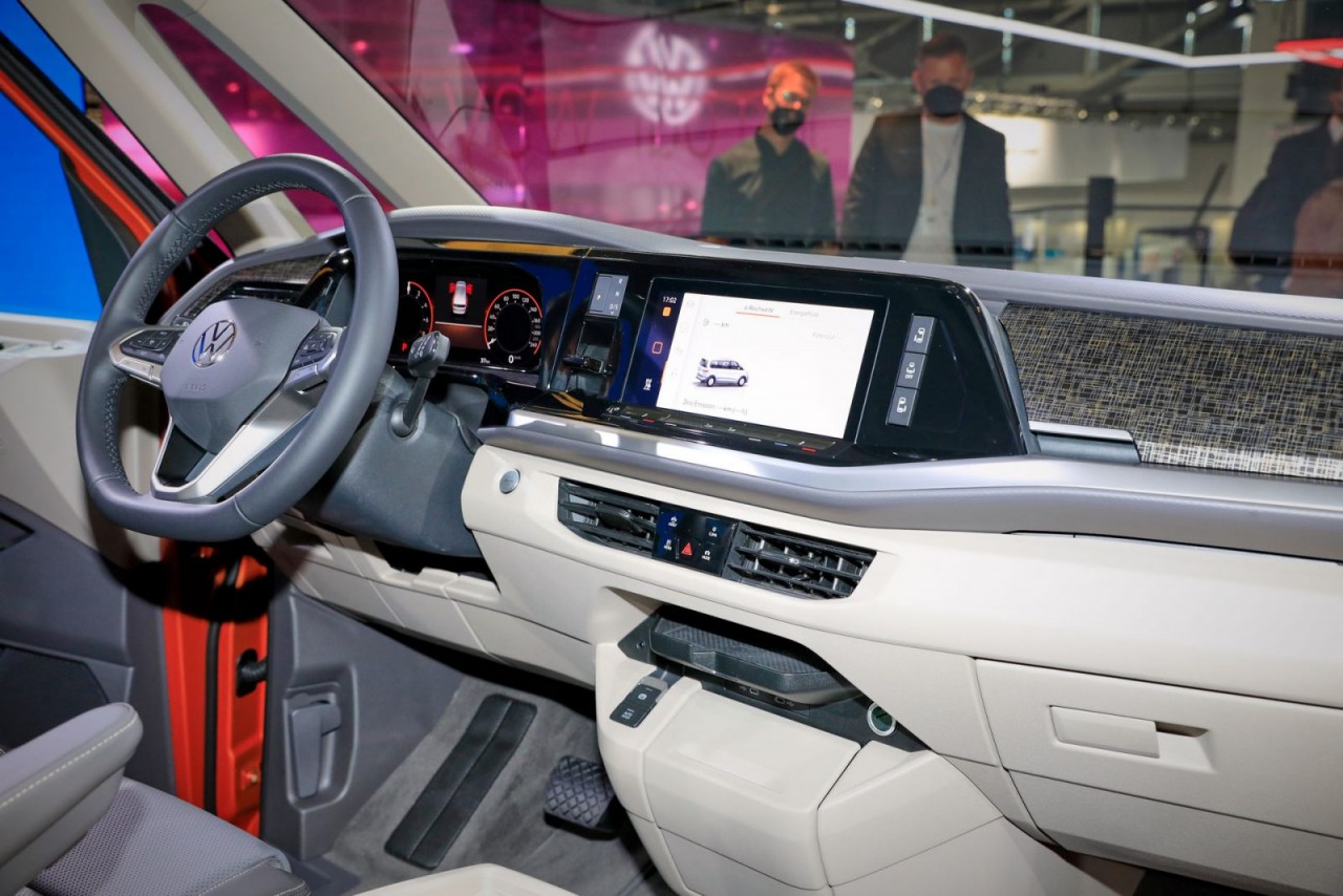 Volkwagen T7 Multivan ra mắt tại triển lãm ôtô Munich 2021