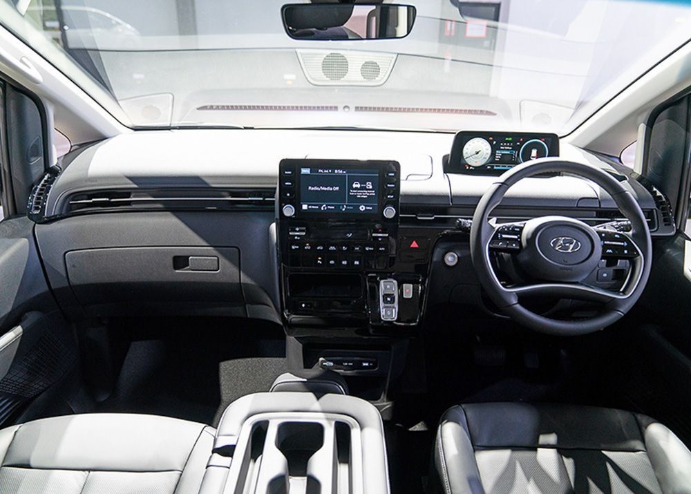 Hyundai Staria đầu tiên có mặt tại Việt Nam