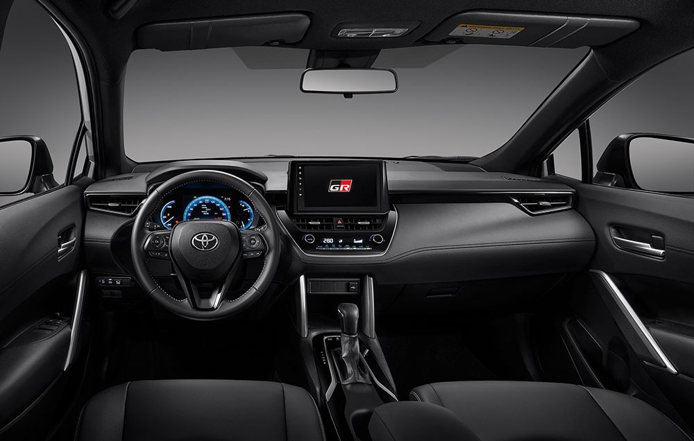 Toyota Corolla Cross GR Sport 2021 chính thức ra mắt
