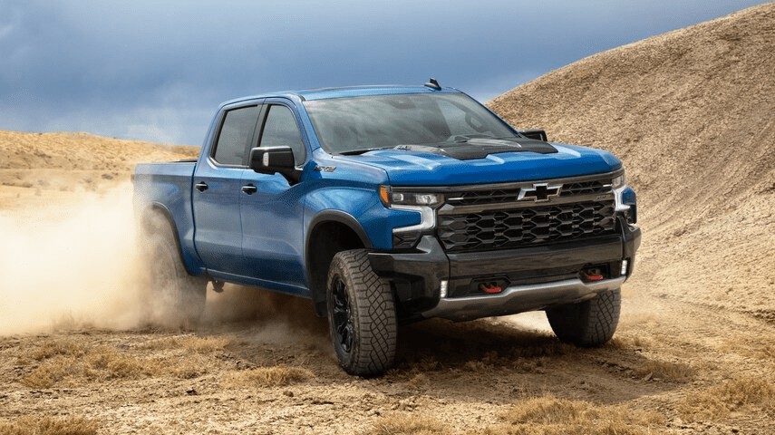 Chevrolet Silverado ZR2 2022 ra mắt, đối thủ của Ford F-150 Raptor