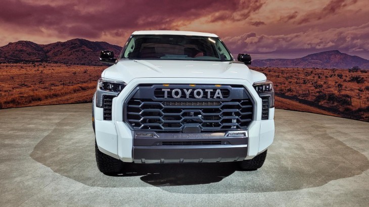 Toyota Tundra 2022 ra mắt, cạnh tranh với Ford F-150