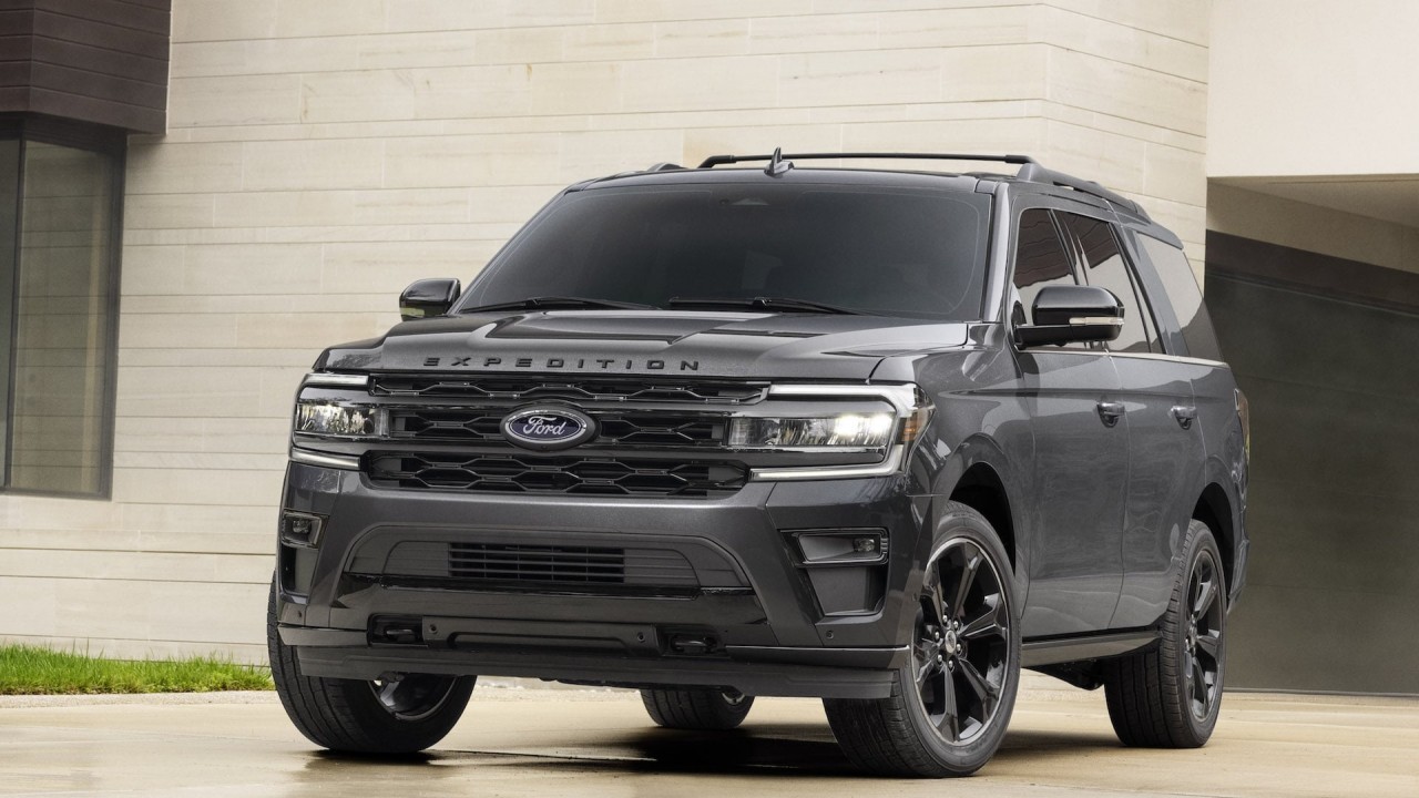 Cận cảnh Ford Expedition 2022 với màn hình lên 15,5 inch