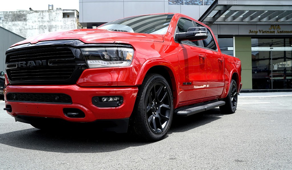 RAM 1500 nhập khẩu chính hãng có giá từ 5,388 tỉ đồng tại Việt Nam