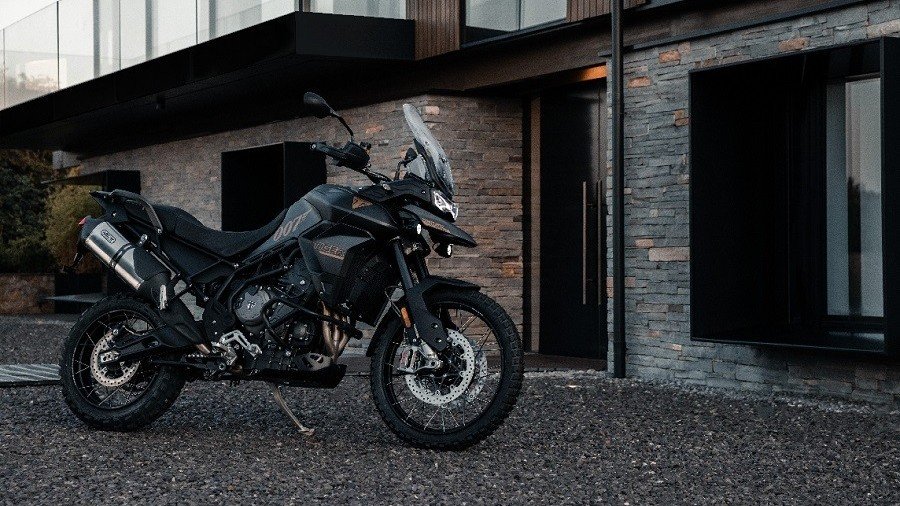 Triumph Tiger 900 Bond Edition giới hạn chỉ 250 chiếc