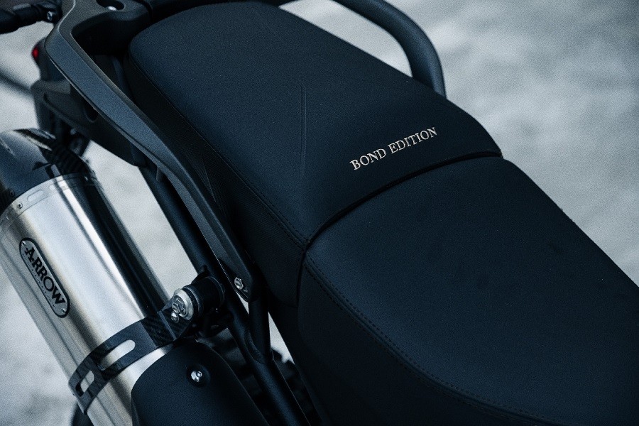Triumph Tiger 900 Bond Edition giới hạn chỉ 250 chiếc