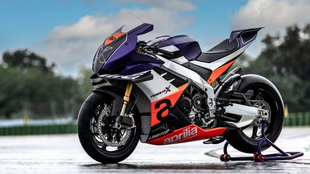 Aprilia giới thiệu RSV4 Xtrenta công suất lên tới 230 mã lực