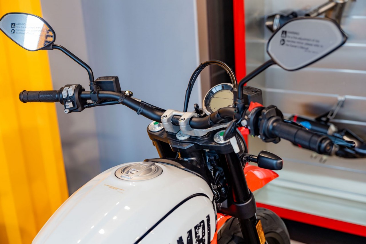 Scrambler Ducati Urban Motard 2022 ra mắt với 410 triệu đồng