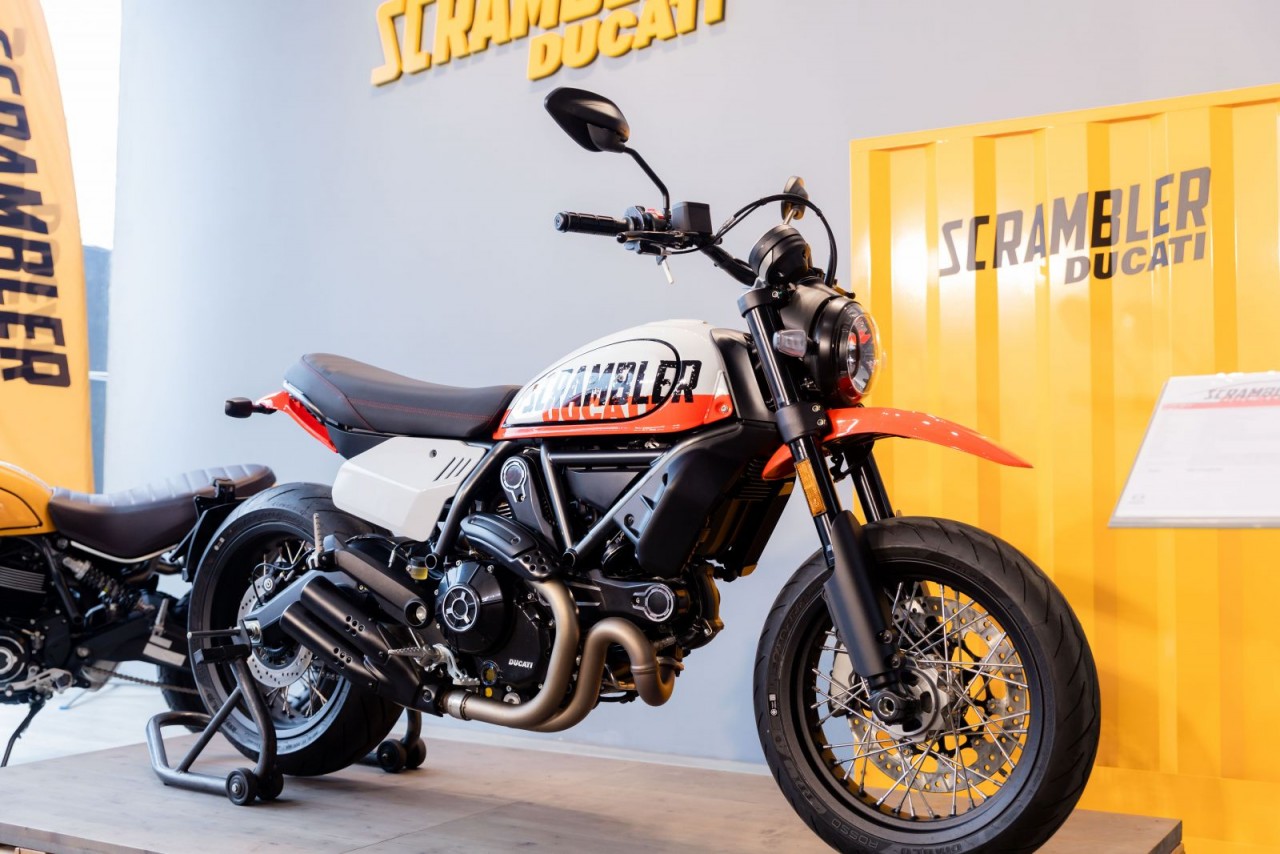 Scrambler Ducati Urban Motard 2022 ra mắt với 410 triệu đồng