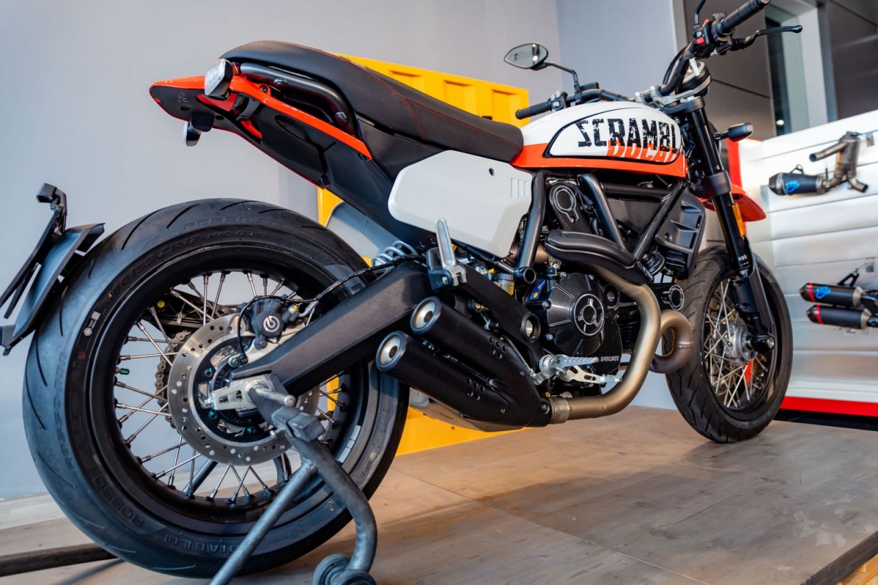 Scrambler Ducati Urban Motard 2022 ra mắt với 410 triệu đồng