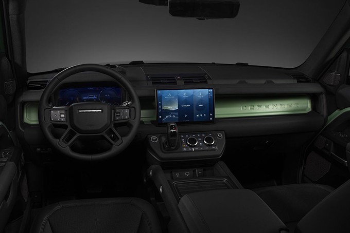 Land Rover giới thiệu Defender phiên bản kỷ niệm 75 năm