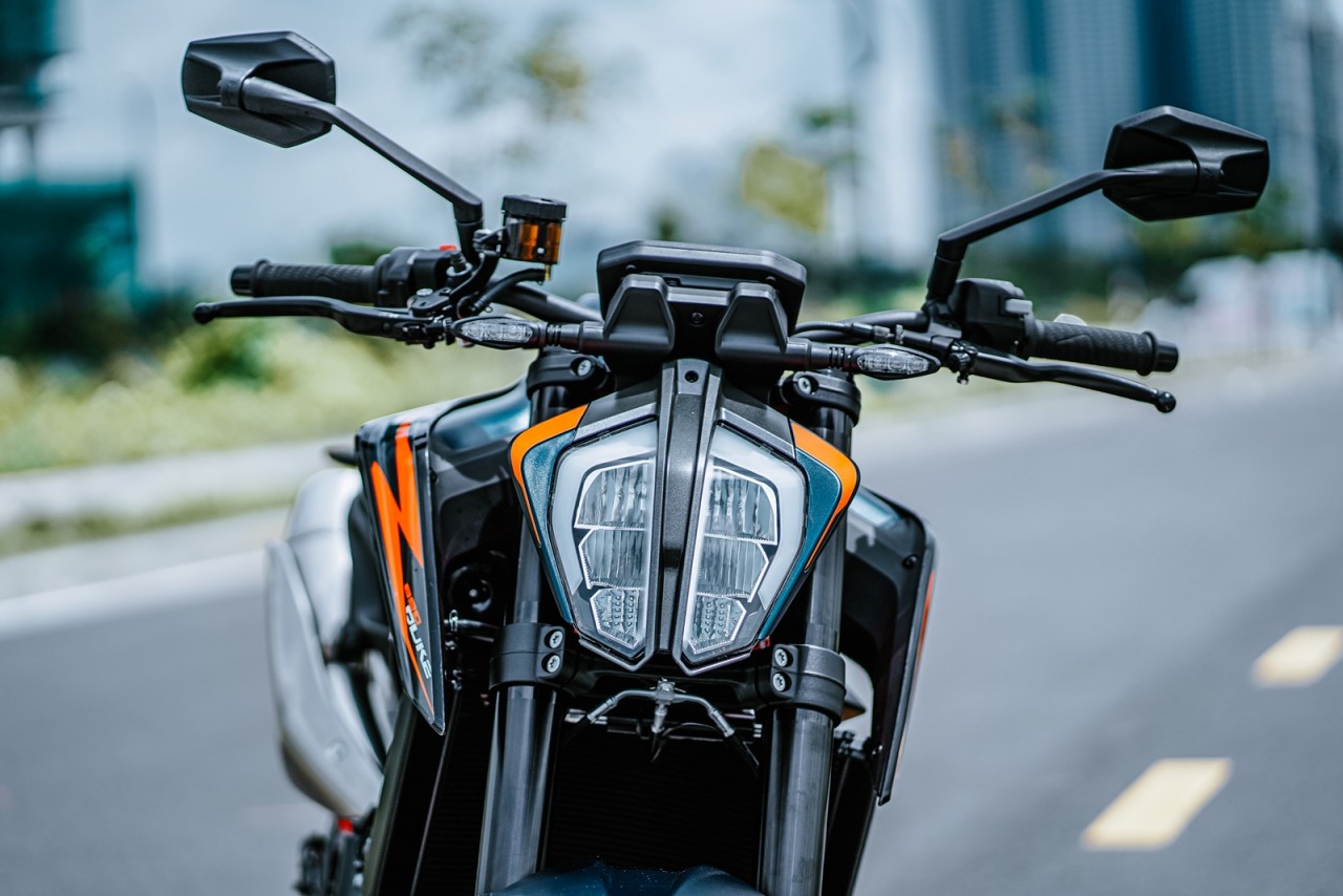 KTM giới thiệu bộ đôi 890 Duke R 2022 và KTM 390 Adventure 2022 tại Việt Nam