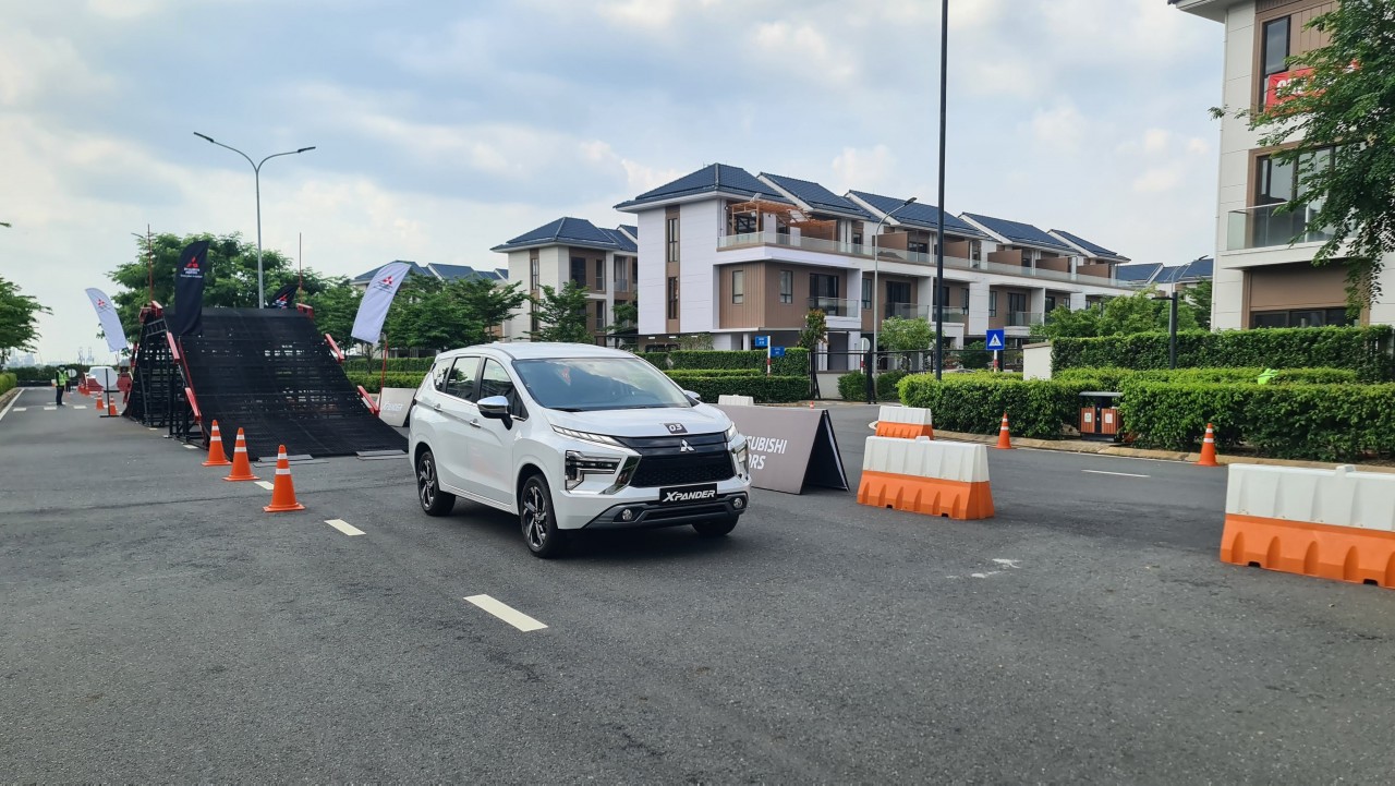 Mitsubishi tổ chức chương trình trải nghiệm xe tại Hà Nội