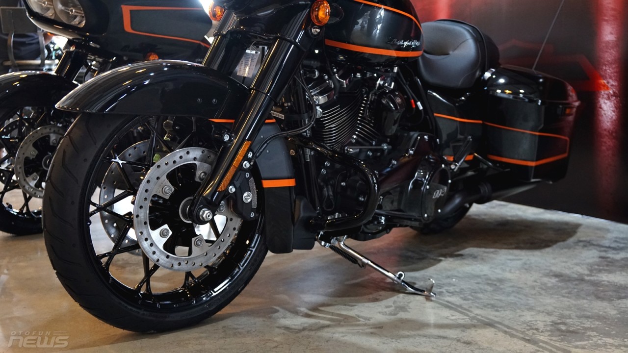 Harley Davidson giới thiệu phối màu Apex Factory Custom Paint với số lượng giới hạn