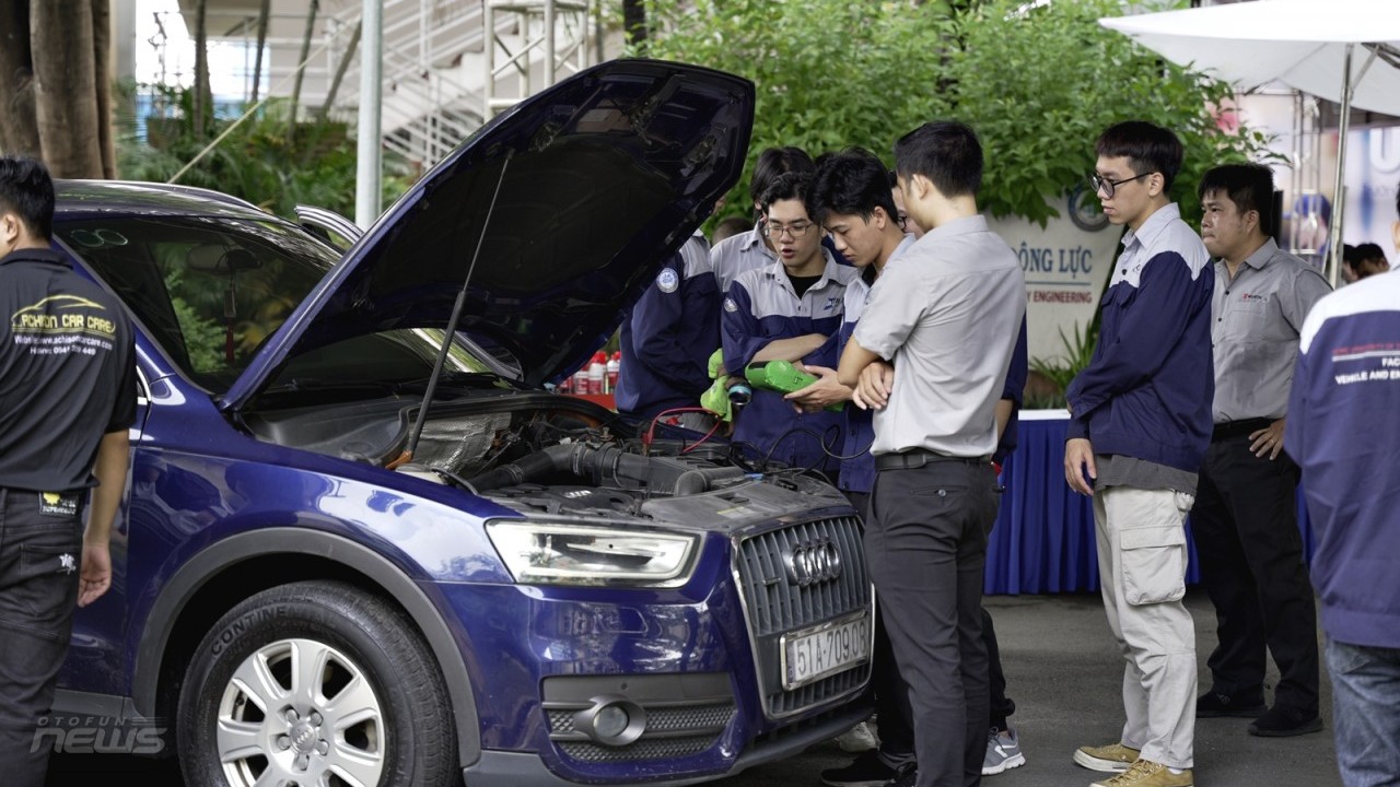 Sôi nổi với ngày hội chăm sóc Ô tô "Car Service UniTour" năm thứ 4