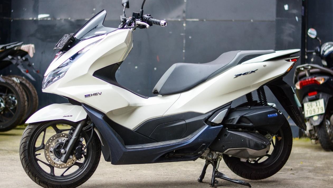 Honda PCX e:HEV 2022 về Việt Nam, giá gần 100 triệu đồng