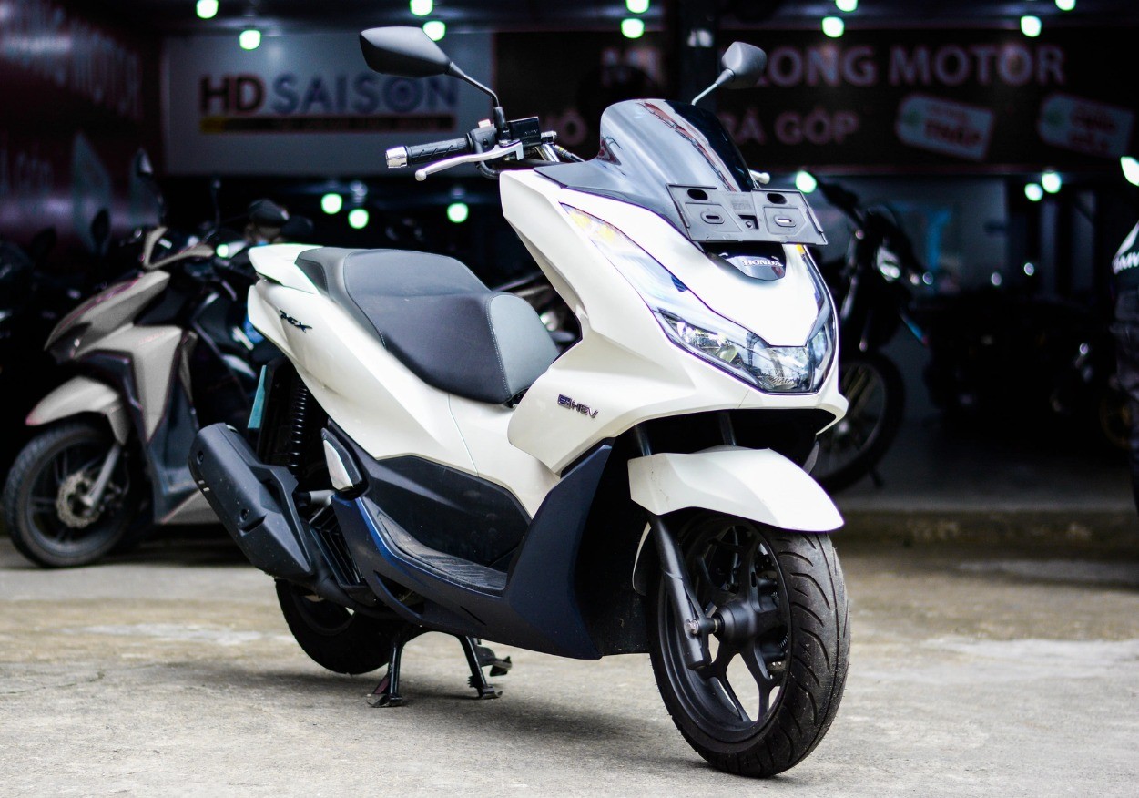 Honda PCX e:HEV 2022 về Việt Nam, giá gần 100 triệu đồng