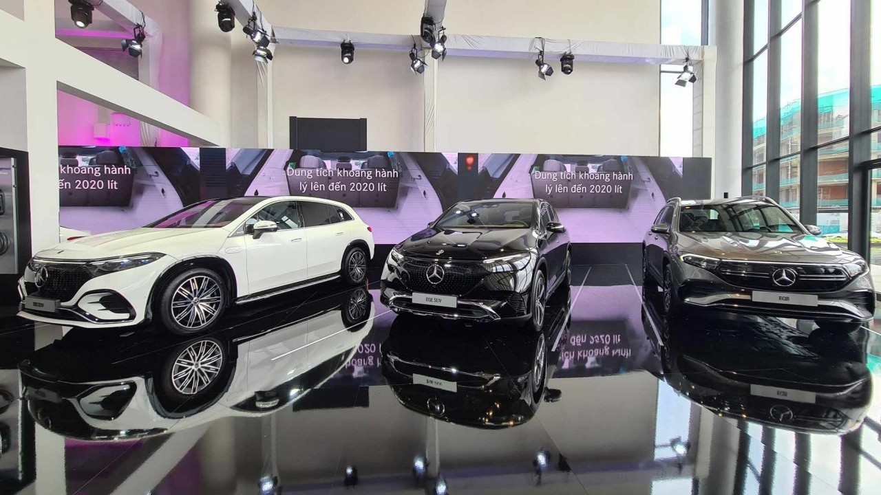 Mercedes-Benz mang 40 xe đến 'khoe hàng' tại triển lãm xe và nghệ thuật