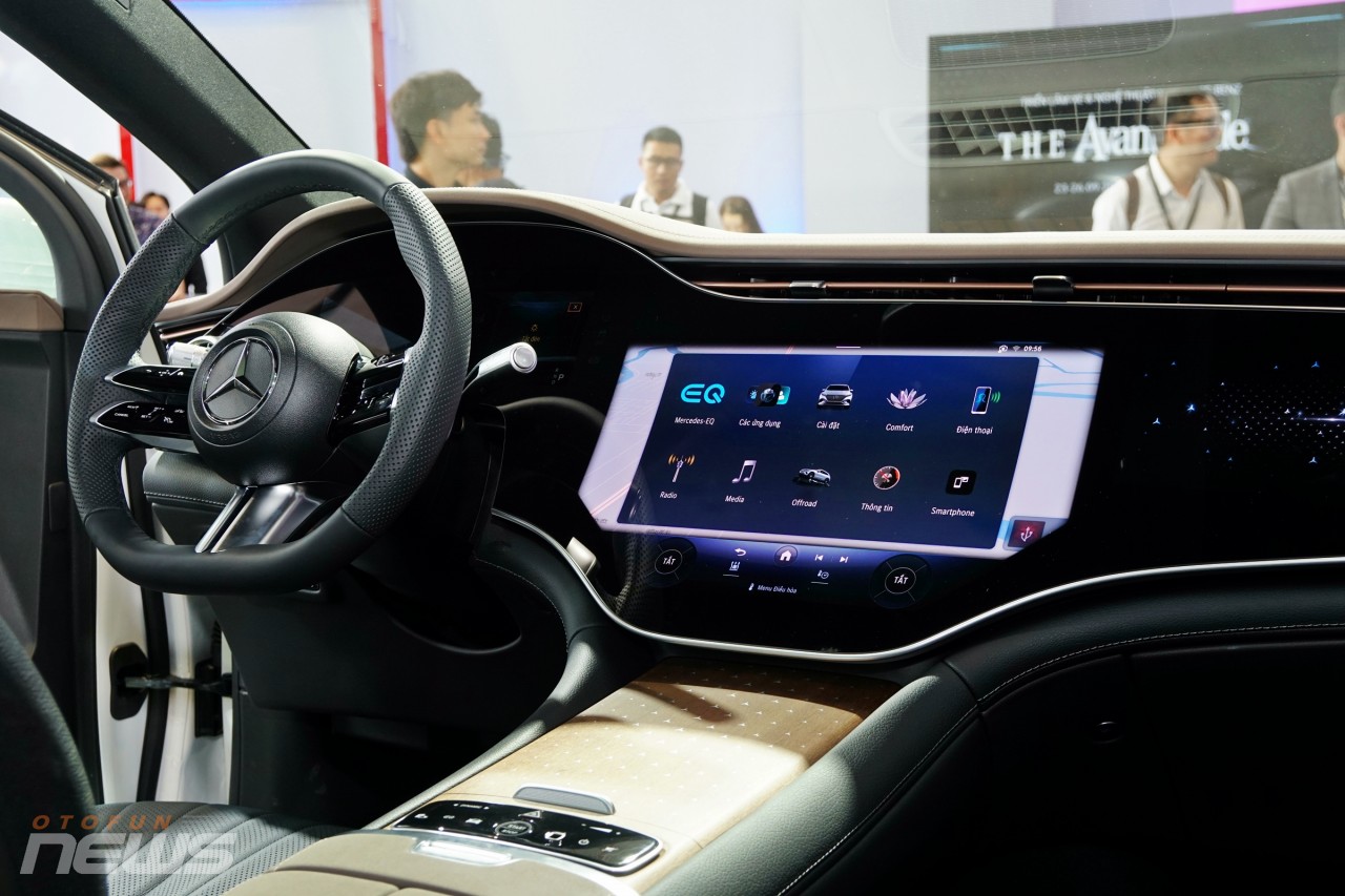 Soi chi tiết xe điện Mercedes-Benz EQS 500 4Matic giá 5 tỷ đồng