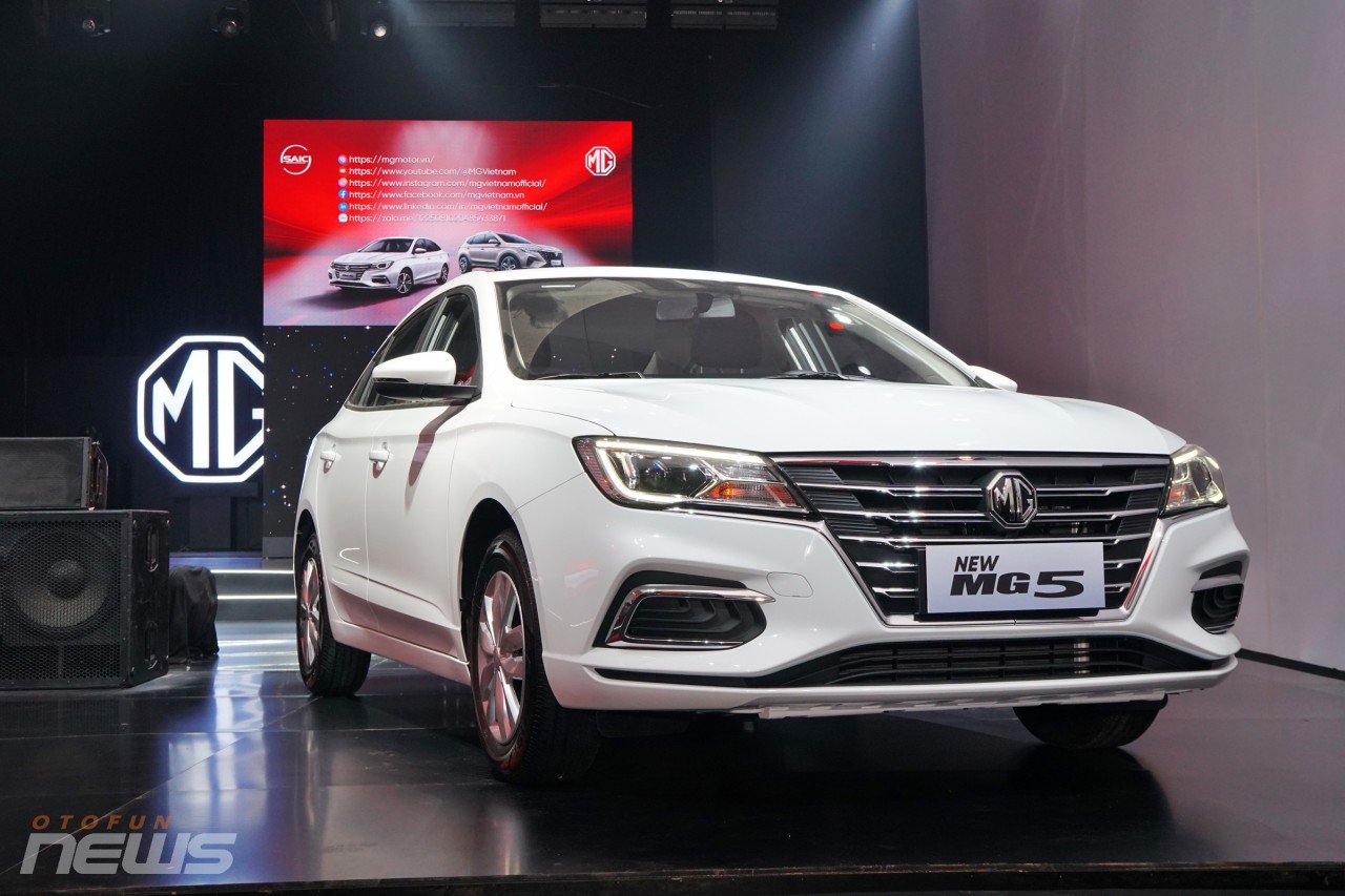 MG5 giảm giá sốc, sedan hạng C rẻ hơn cả xe hạng A