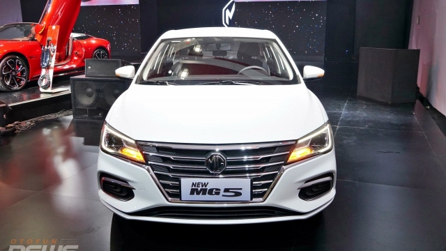 Cận cảnh MG5 dành cho chạy dịch vụ, giá 399 triệu đồng