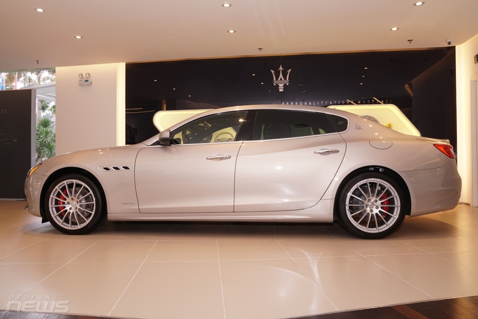 maserati quattroporte granlusso doc nhat viet nam co gia hon 8 ty dong