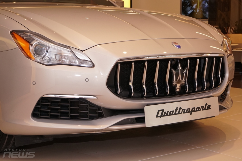 maserati quattroporte granlusso doc nhat viet nam co gia hon 8 ty dong