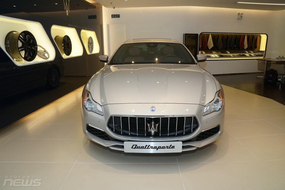 maserati quattroporte granlusso doc nhat viet nam co gia hon 8 ty dong