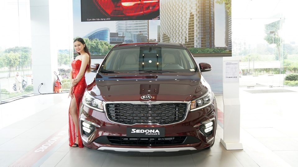 Chi tiết Kia Sedona mới vừa được ra mắt