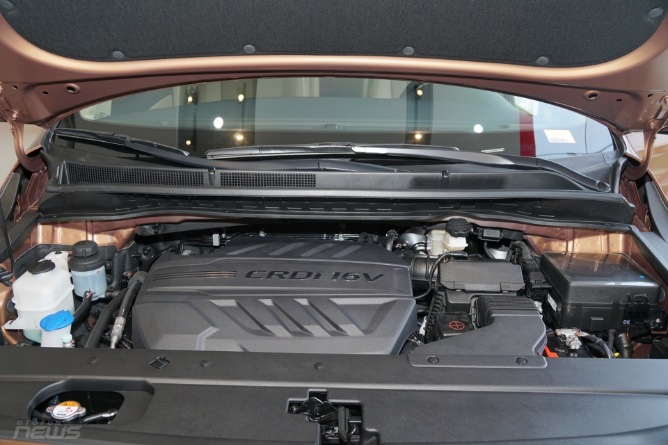 Chi tiết Kia Sedona mới vừa được ra mắt chi tiet kia sedona moi vua duoc ra mat