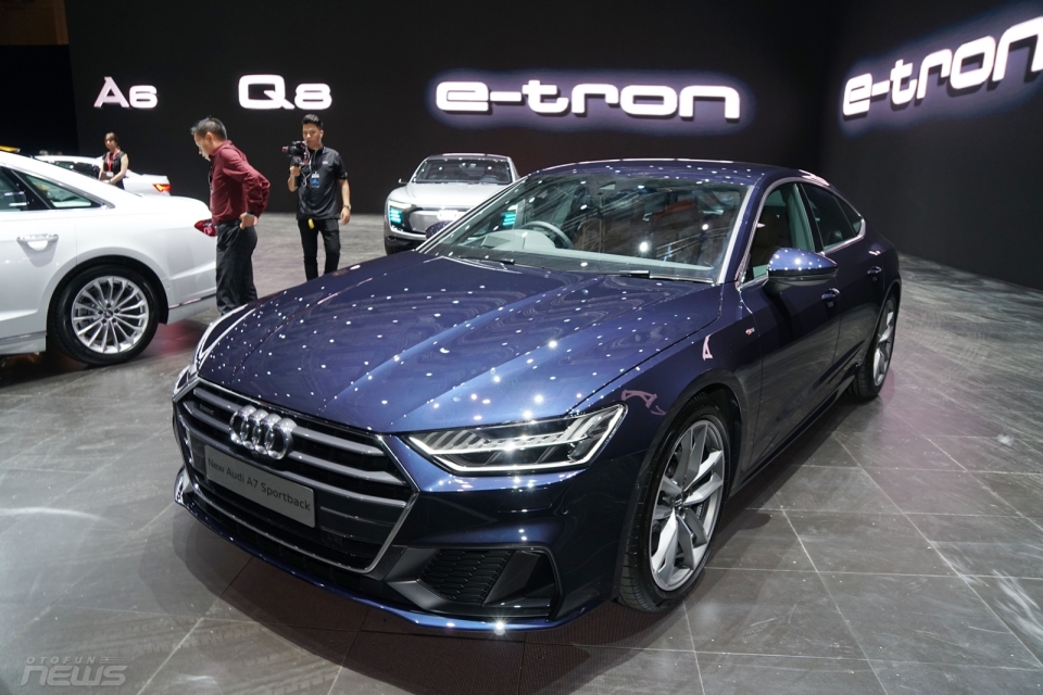 ngam chi tiet audi a7 sportback 2019 sap duoc gioi thieu tai viet nam