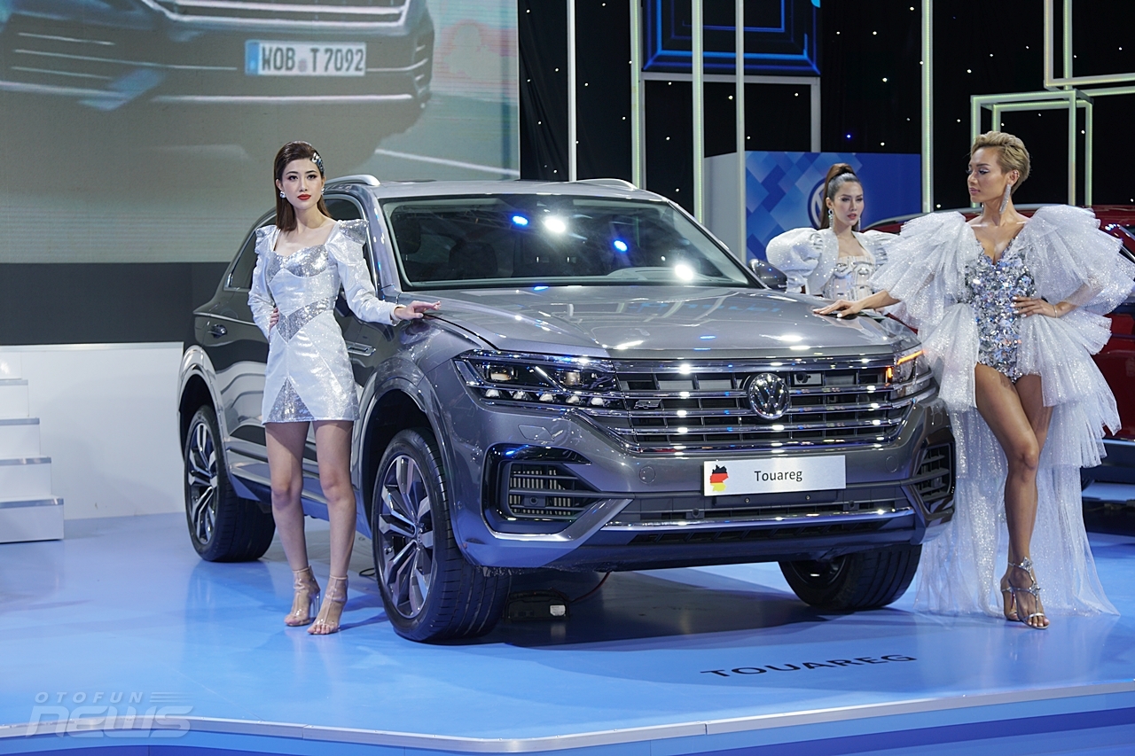 vms 2019 volkswagen cong bo gia ban ma u suv cao cap touareg 2019