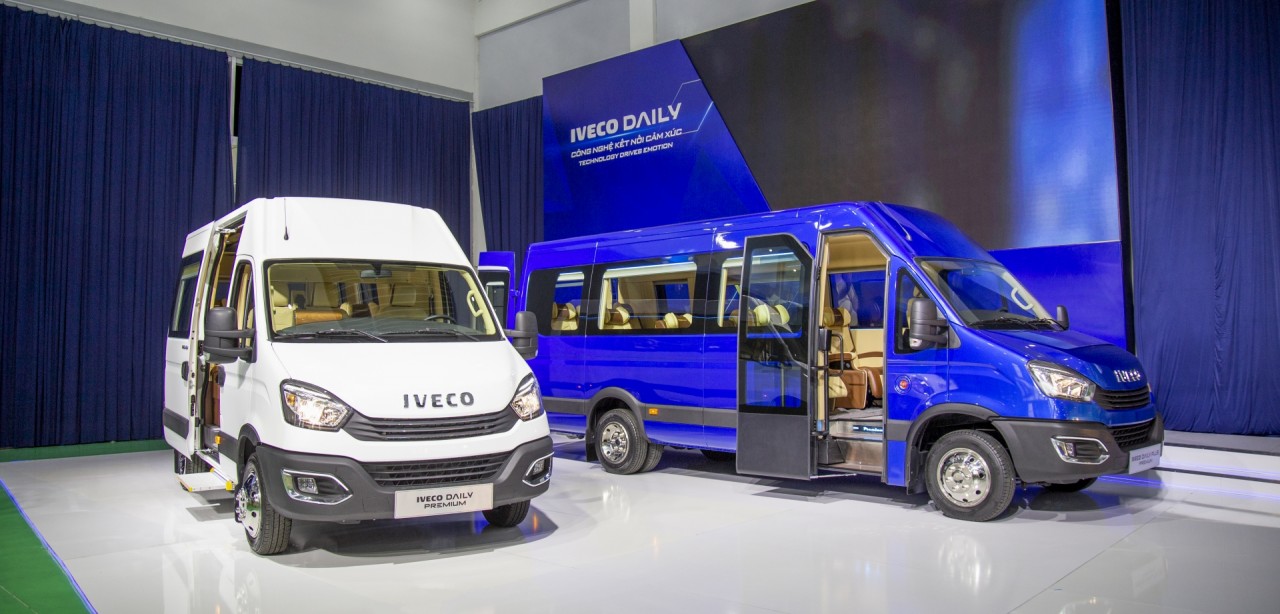 thaco trinh lang xe minibus iveco daily hoan toan moi