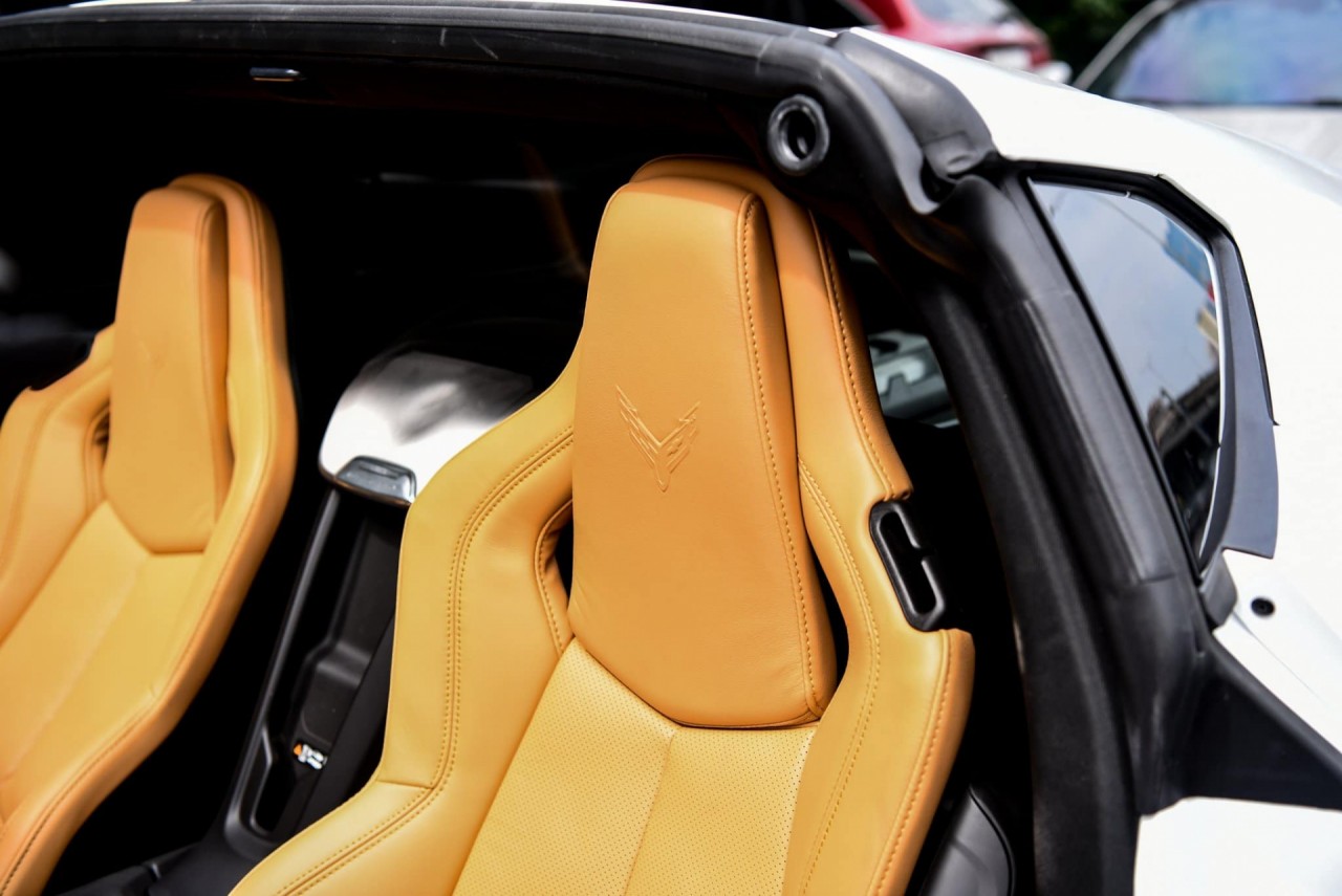 chevrolet corvette c8 stingray ve viet nam voi gia 7 ty dong