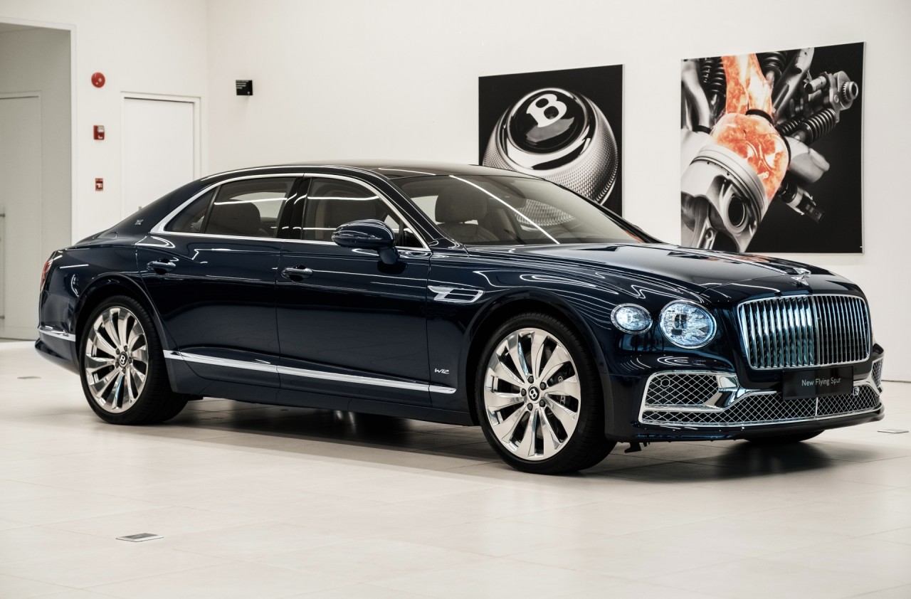 can canh sieu sang bentley flying spur 2020 first edition gia 30 ty dong