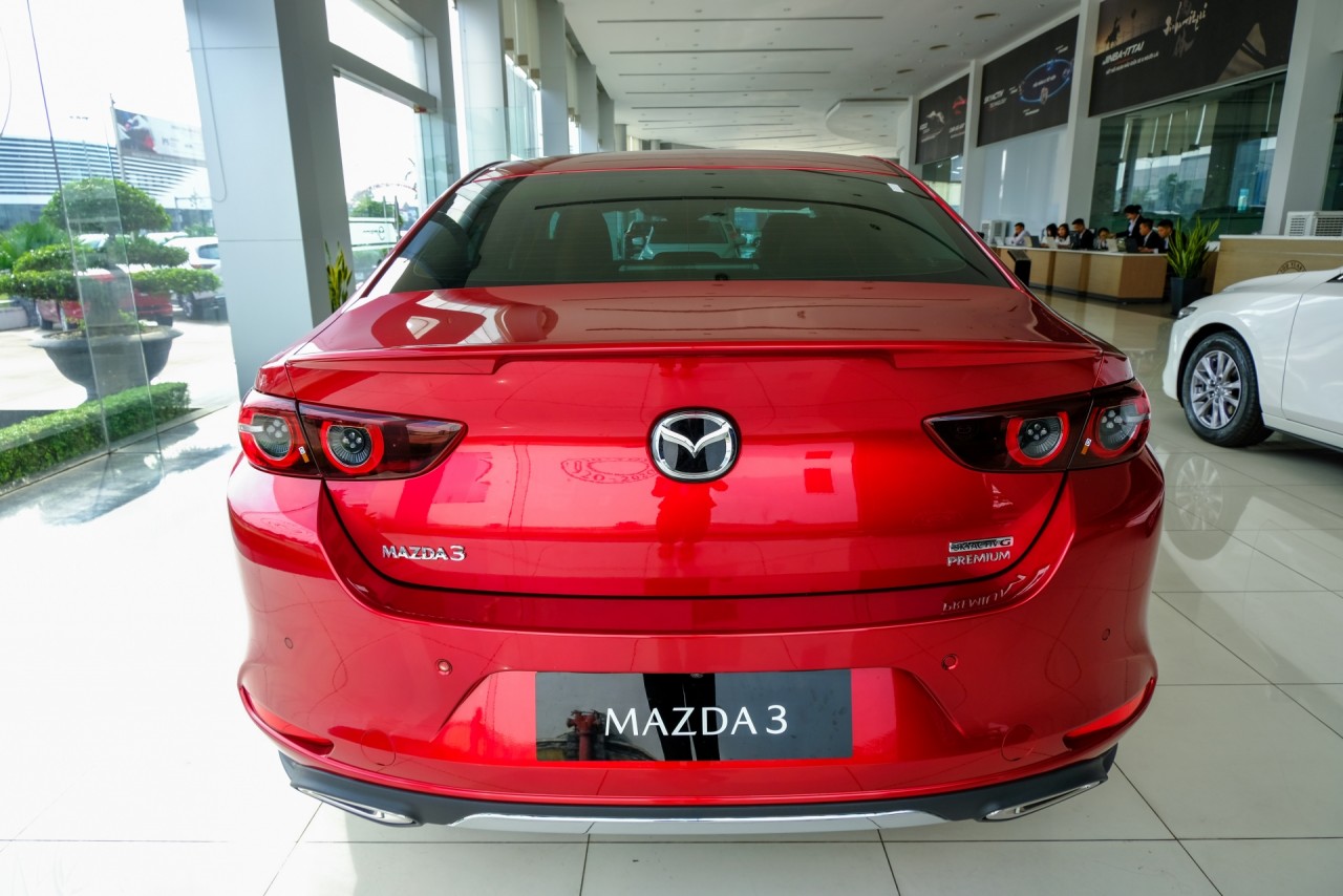 can canh mazda3 phien ban ky niem 100 nam tai viet nam